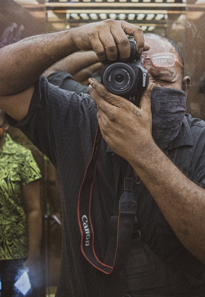 Mellah 'soxx' Kilangit behind the camera